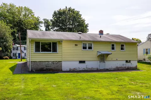 Exterior - 632 Circular Ave, Hamden, CT 06514 photo 10 of 11