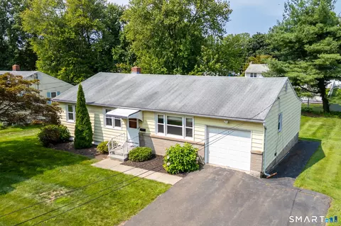 View/Area - 632 Circular Ave, Hamden, CT 06514 photo 1 of 5