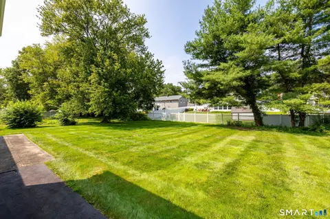 Exterior - 632 Circular Ave, Hamden, CT 06514 photo 11 of 11