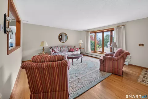 Living - 4 Kish Pl, Wallingford, CT 06492 photo 3 of 5
