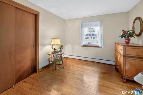 Bedroom - 4 Kish Pl, Wallingford, CT 06492 photo 4 of 6