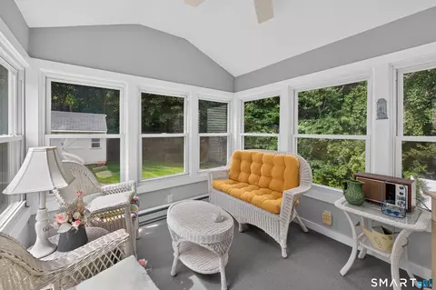 Exterior - 4 Kish Pl, Wallingford, CT 06492 photo 3 of 8