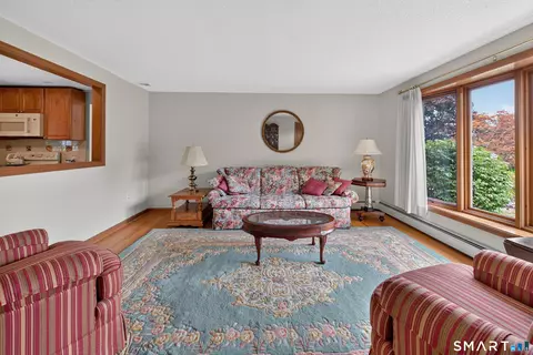 Living - 4 Kish Pl, Wallingford, CT 06492 photo 4 of 5