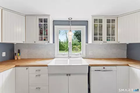Kitchen - 55 Eldridge St, Manchester, CT 06040 photo 2 of 4