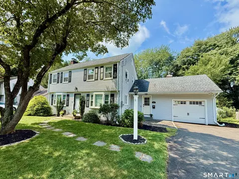 70 Hartwell Rd, West Hartford, CT 06117