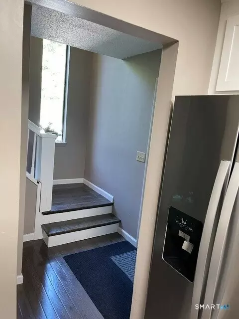 Entry Way - Undisclosed, Bloomfield, CT 06002 photo 3 of 3