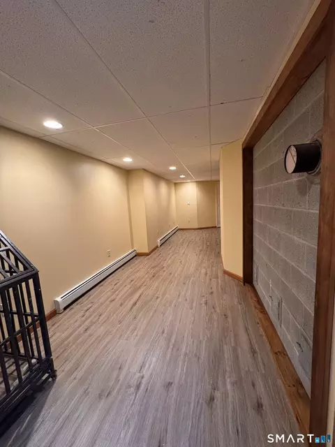 Entry Way - 419 Lathrop Rd, Plainfield, CT 06374 photo 4 of 4