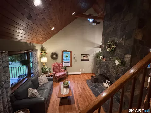 Living - 419 Lathrop Rd, Plainfield, CT 06374 photo 4 of 5