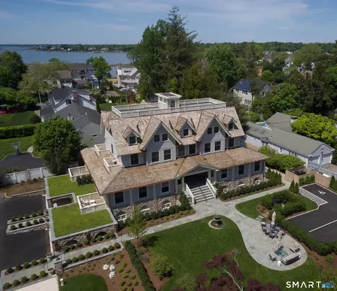 165 Shore Rd #D, Greenwich, CT 06870