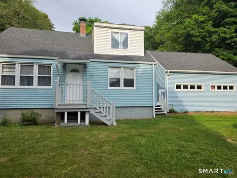 593 Mohegan Avenue Pkwy, Quaker Hill, CT 06375