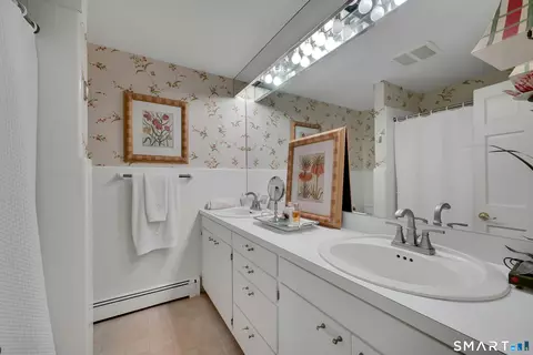 Bath - 9 Old Forge Rd, Greenwich, CT 06830 photo 2 of 3