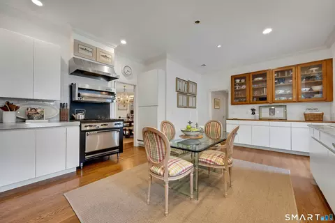 Kitchen - 9 Old Forge Rd, Greenwich, CT 06830 photo 2 of 2