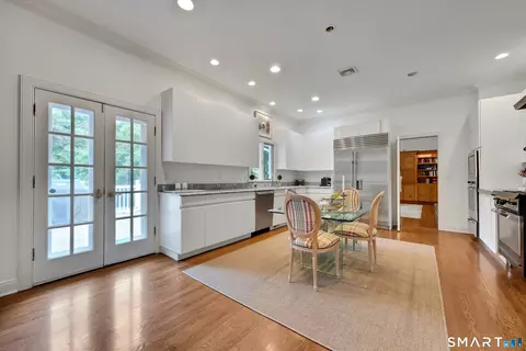 Kitchen - 9 Old Forge Rd, Greenwich, CT 06830 photo 1 of 2