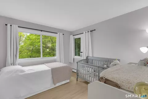 Bedroom - 41 Elbow Hill Rd, Brookfield, CT 06804 photo 6 of 7