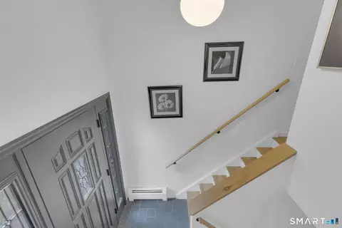 Entry Way - 41 Elbow Hill Rd, Brookfield, CT 06804 photo 1 of 2