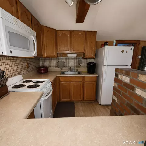 Kitchen - 64 Forest Dr, Sandy Hook, CT 06482 photo 1 of 1