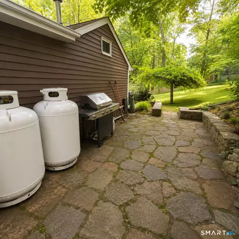 Exterior - 64 Forest Dr, Sandy Hook, CT 06482 photo 4 of 4