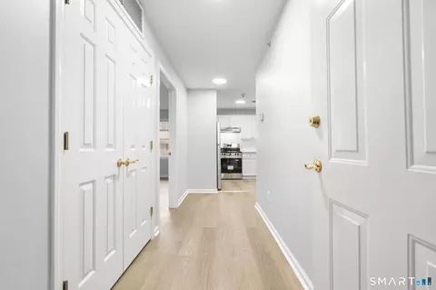 Entry Way - 468 Main St #319, Niantic, CT 06357 photo 4 of 6