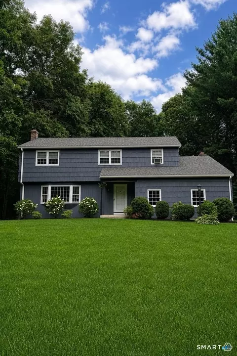 39 Berkshire Way, Simsbury, CT 06070