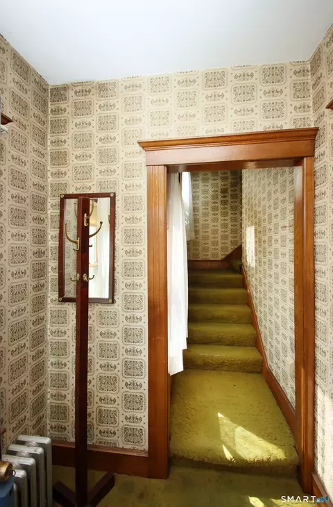 Entry Way - 36-38 Wilson Ave, Windsor, CT 06095 photo 2 of 4