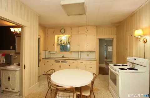 Kitchen - 36-38 Wilson Ave, Windsor, CT 06095 photo 2 of 4