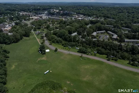 View/Area - 113 Centerbrook Rd, Hamden, CT 06518 photo 3 of 4