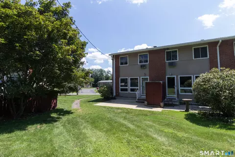 Exterior - 113 Centerbrook Rd, Hamden, CT 06518 photo 7 of 10
