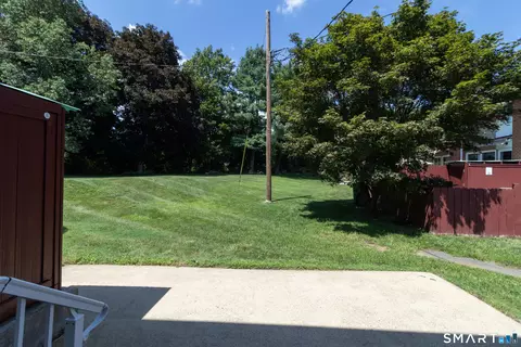 Exterior - 113 Centerbrook Rd, Hamden, CT 06518 photo 4 of 10