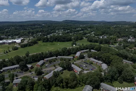 View/Area - 113 Centerbrook Rd, Hamden, CT 06518 photo 2 of 4