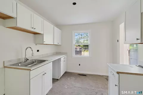 Kitchen - 34 Ebert Dr #60, Bristol, CT 06010 photo 3 of 4