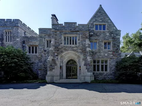 705 Weed St #2, New Canaan, CT 06840