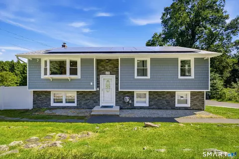 658 Foster St, South Windsor, CT 06074