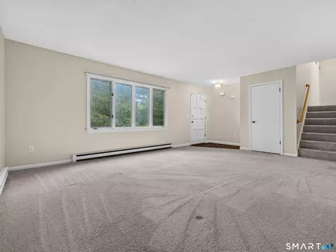 Living - 861 Shewville Rd, Ledyard, CT 06339 photo 1 of 6