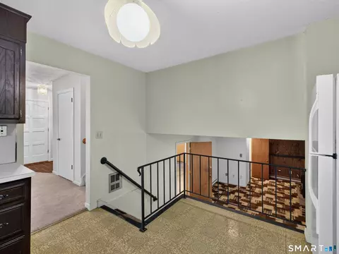Entry Way - 861 Shewville Rd, Ledyard, CT 06339 photo 2 of 2