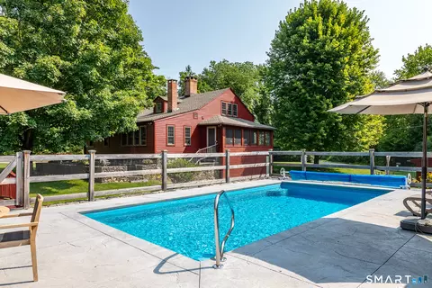38 Old Turnpike Rd, Bantam, CT 06750