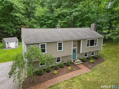 150 Mulberry Point Rd, Guilford, CT 06437