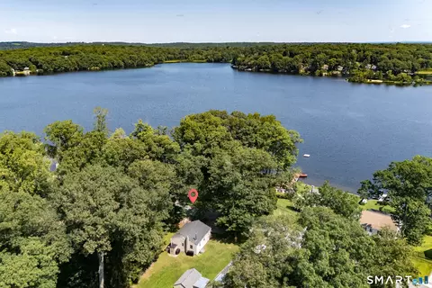 218 Deepwood Dr, Amston, CT 06231