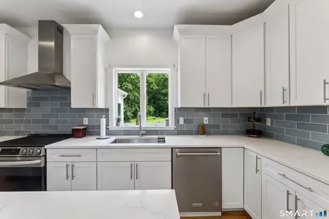 Kitchen - 64 Georges Ln, Monroe, CT 06468 photo 3 of 4