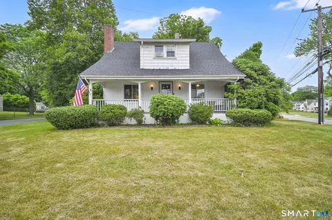 5 Parker St, Manchester, CT 06040