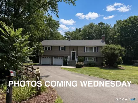 404 Narrow Ln, Orange, CT 06477