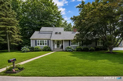 365 Adley Rd, Fairfield, CT 06825