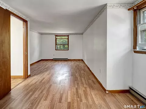 Living - 11 Hunt St, Norwich, CT 06360 photo 6 of 7
