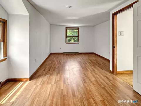 Living - 11 Hunt St, Norwich, CT 06360 photo 5 of 7