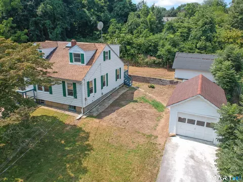 View/Area - 11 Hunt St, Norwich, CT 06360 photo 1 of 4