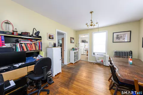 Dining - 52 Putnam Ave, Hamden, CT 06517 photo 2 of 3
