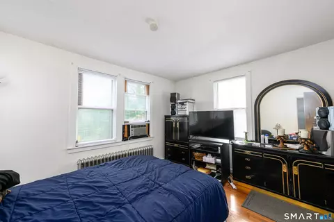 Bedroom - 52 Putnam Ave, Hamden, CT 06517 photo 2 of 5