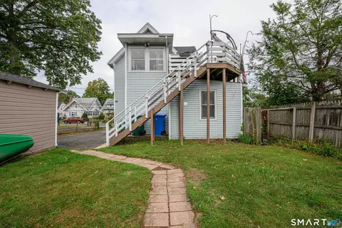 Exterior - 52 Putnam Ave, Hamden, CT 06517 photo 5 of 5