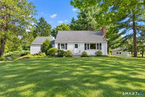 19 Crestwood Cir, Farmington, CT 06032
