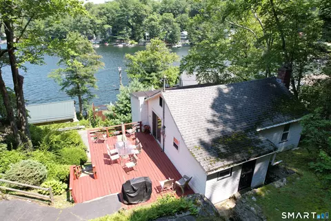 Exterior - 837 E Wakefield Blvd, Winchester, CT 06098 photo 3 of 10