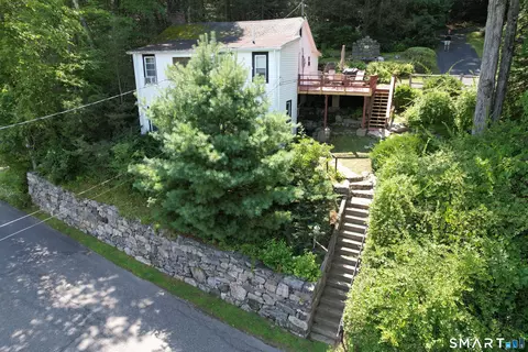 Exterior - 837 E Wakefield Blvd, Winchester, CT 06098 photo 4 of 10